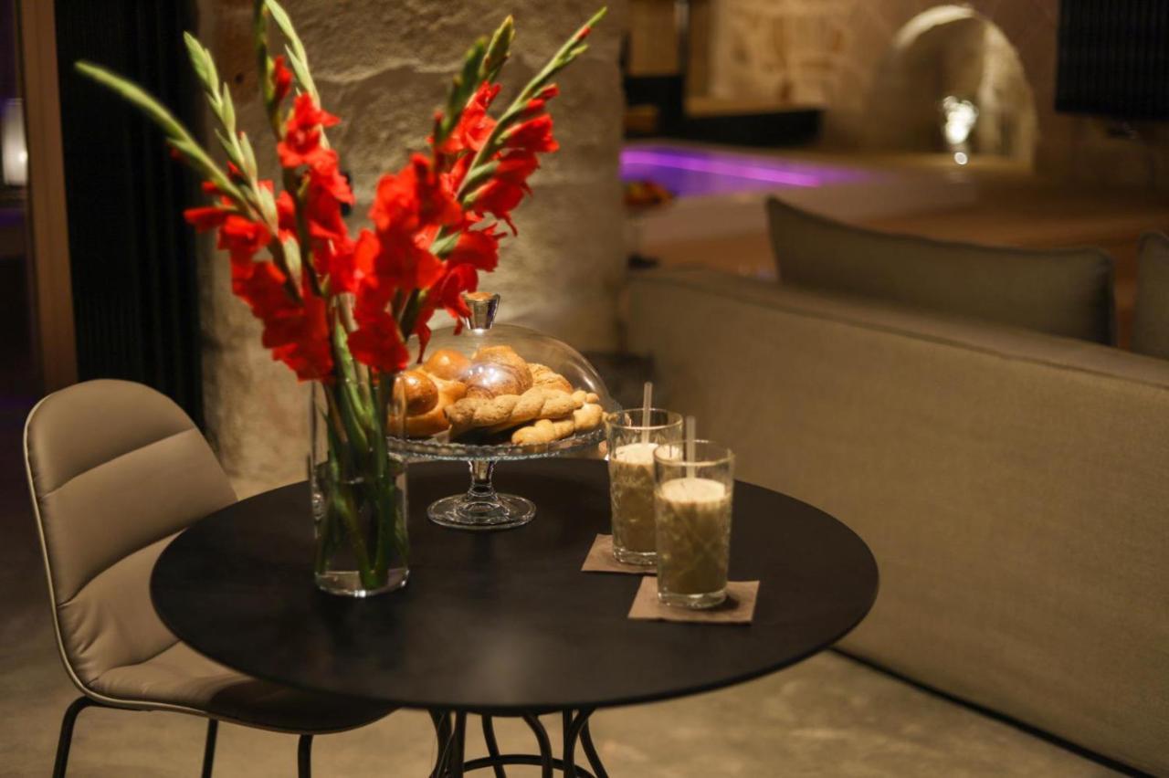 Suite & Spa Via Veneto โมโนโปลี ภายนอก รูปภาพ